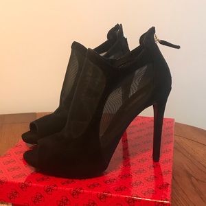 Guess avocado peep toe bootie NIB